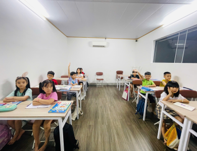 Trung tâm ngoại ngữ Home English