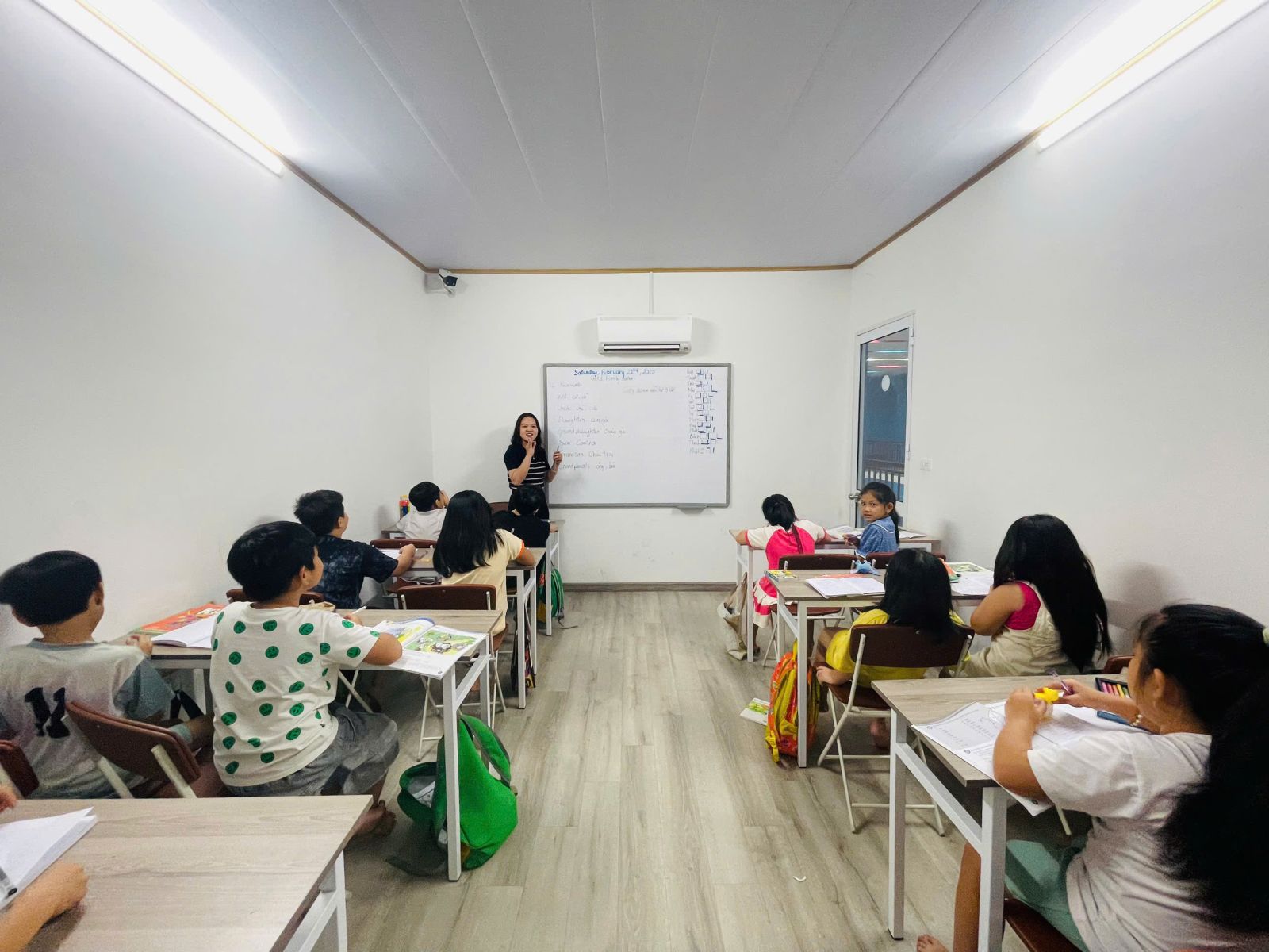 Trung tâm ngoại ngữ Home English